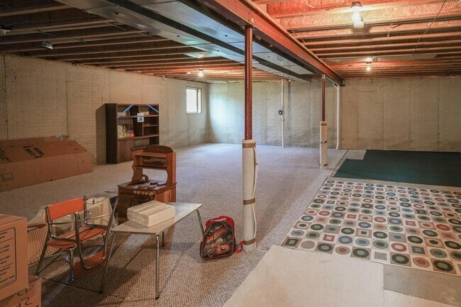 Building Photo - 276 Stone Glen Ct