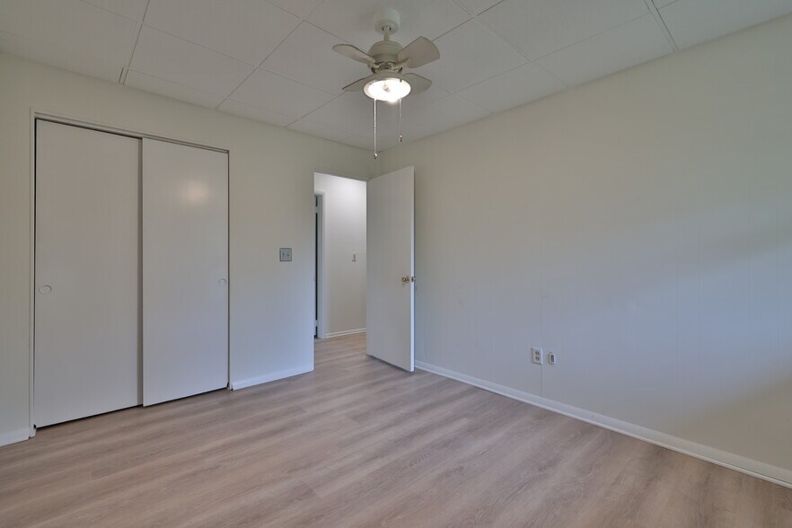 Master Bedroom - 11849 Ramsdale Ct