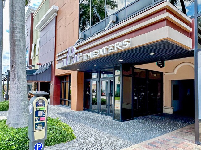 Building Photo - 485 E Royal Palm Rd