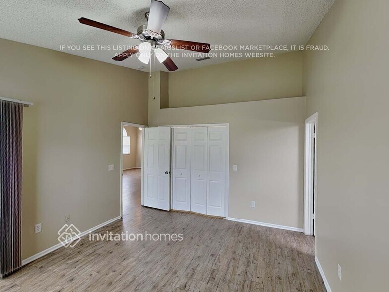 Building Photo - 2742 Falling Tree Cir