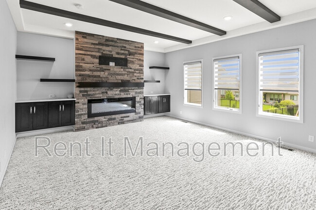 Building Photo - 18765 Larimore St