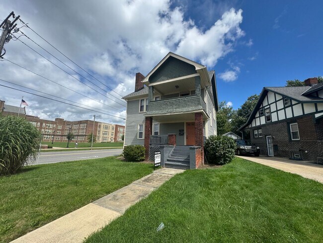 Building Photo - 3241 Kildare Rd