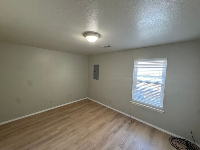 Building Photo - 20 Mc Gee St