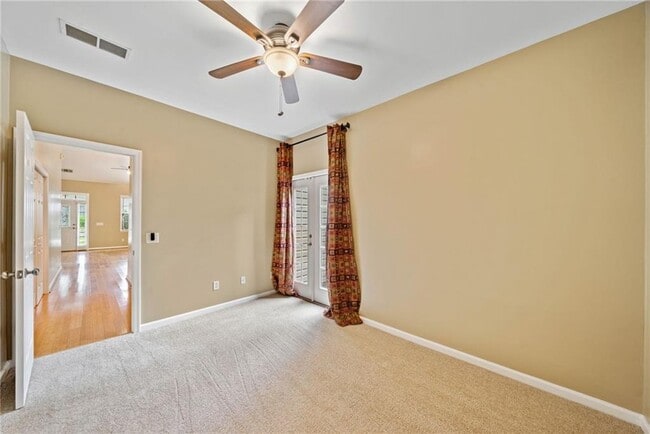 Building Photo - 726 Gardenside Cir SE