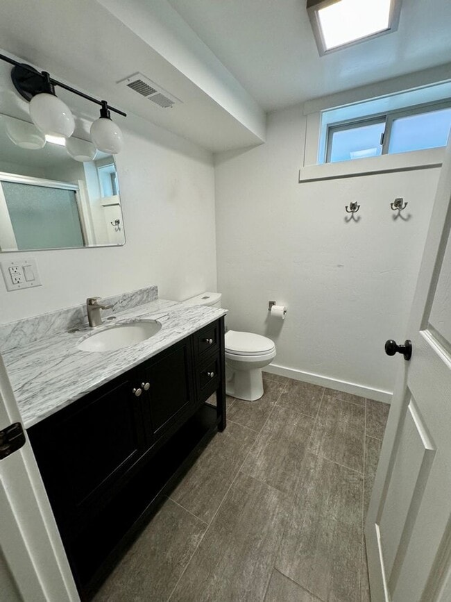 Building Photo - Beautiful Furnished Home in Downtown CDA