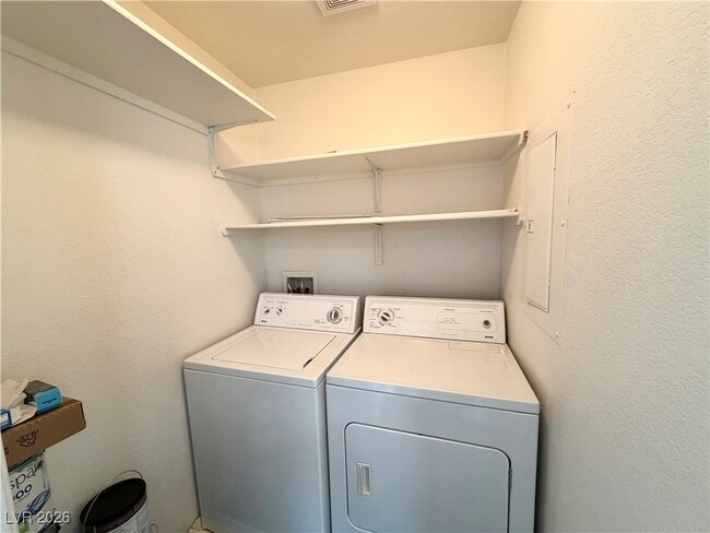 Building Photo - 6520 Bucking Horse Ln