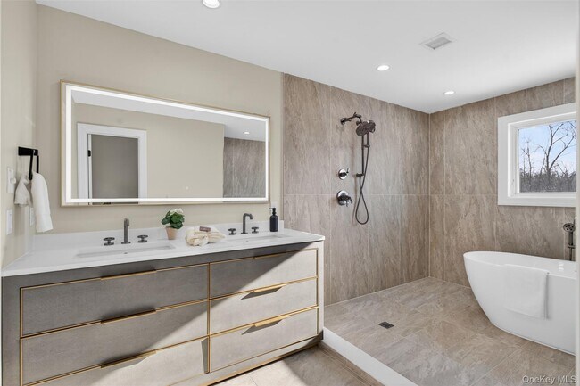 Building Photo - 24 Wildwood Dr