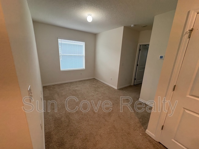 Building Photo - 32997 Kaloko Rd