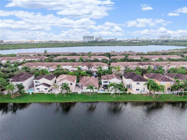 Building Photo - 935 Lemonwood Ct