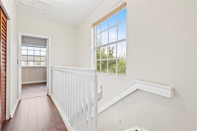 Building Photo - 781 SW 148th Ave