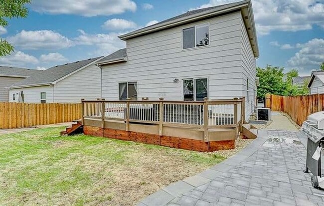 Building Photo - Beautifully Remodeled 3 Bed/3 Bath Home in Stetson Hills