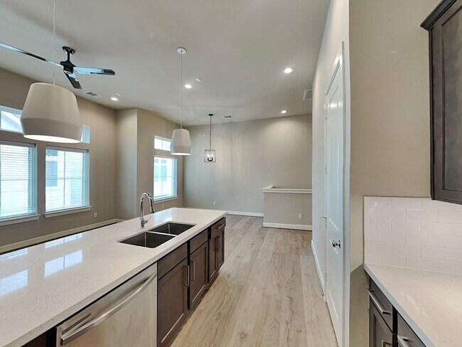 Building Photo - 6343 Paddington Bnd Dr