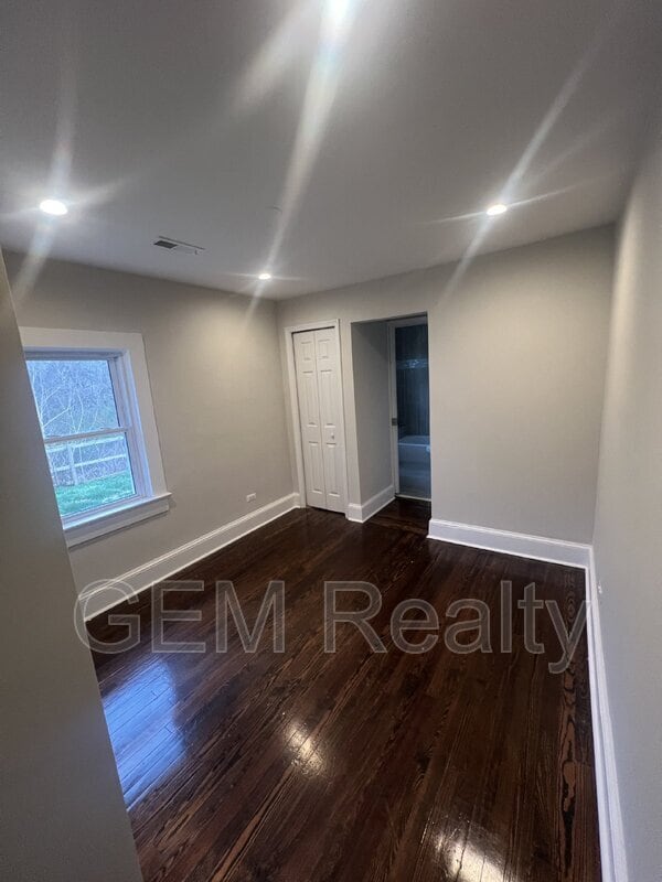 Building Photo - 9248 Kings Hwy