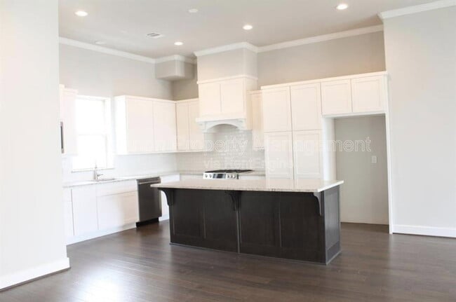Building Photo - 10915 Brookeshire Chase Ln