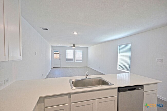 Building Photo - 1542 Tiptop Mdw