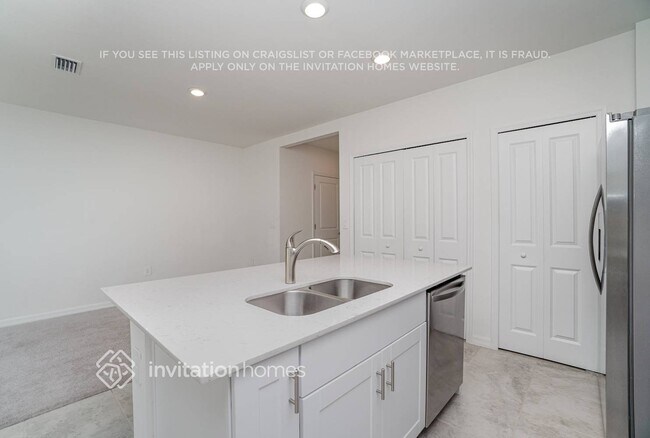 Building Photo - 7169 Greenwood Park Cir