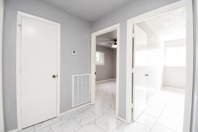 Building Photo - 23515 Briarcreek Blvd