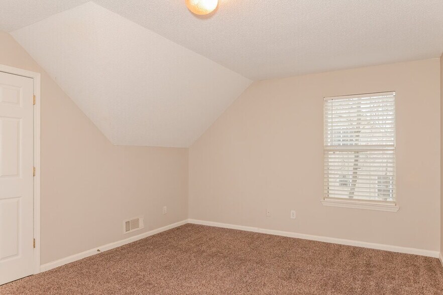 Building Photo - 1511 Mariray Ct