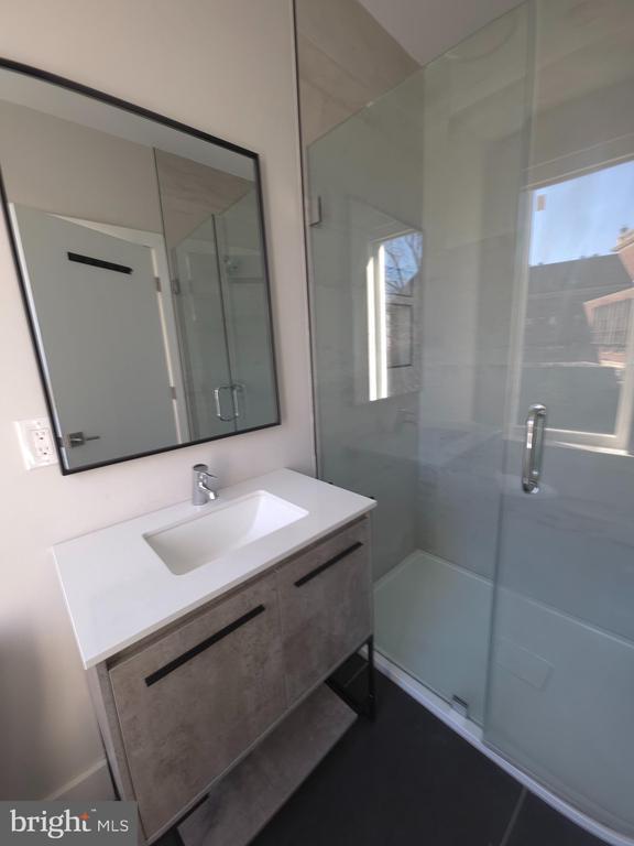 Building Photo - 3503 Midvale Ave