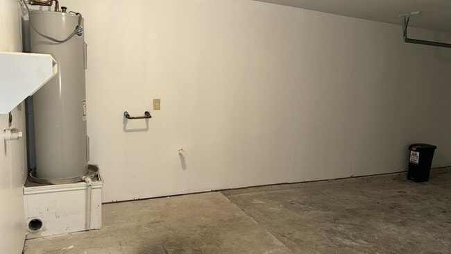 Building Photo - BEAUTIFULLY MAINTAINED  | ONE STORY  |  OPEN CONCEPT  |  GREAT LOCATION: 1604 & SHAENFIELD