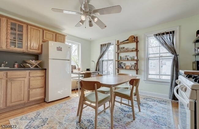 Building Photo - 318 Claremont Ave