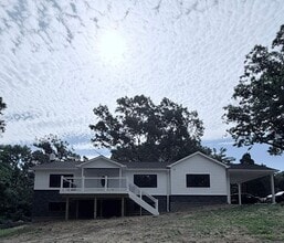 Building Photo - 350 Adelina Rd