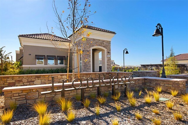 Building Photo - 503 Deeann