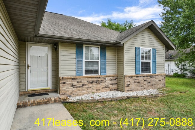 Building Photo - 834 S Duke Ave