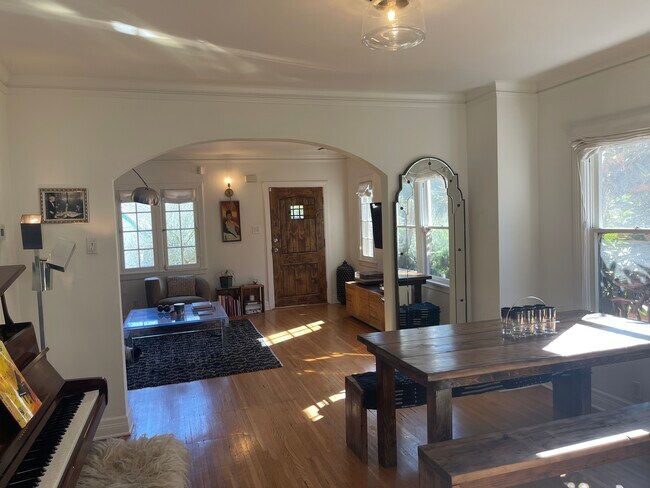 Building Photo - 1501 Westerly Ter