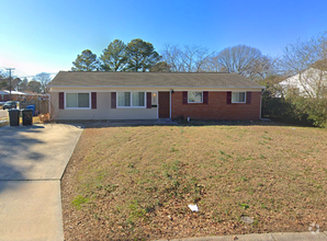 Building Photo - BEAUTIFUL 3 BD/ 1 BTH CORNER LOT WITH W/D ...