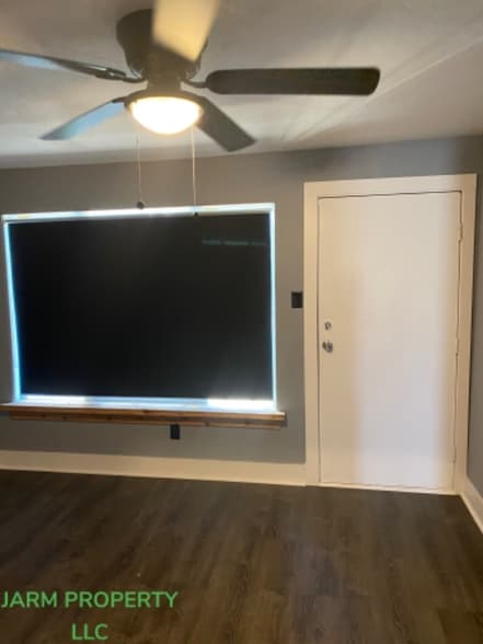 Building Photo - 2211 King St