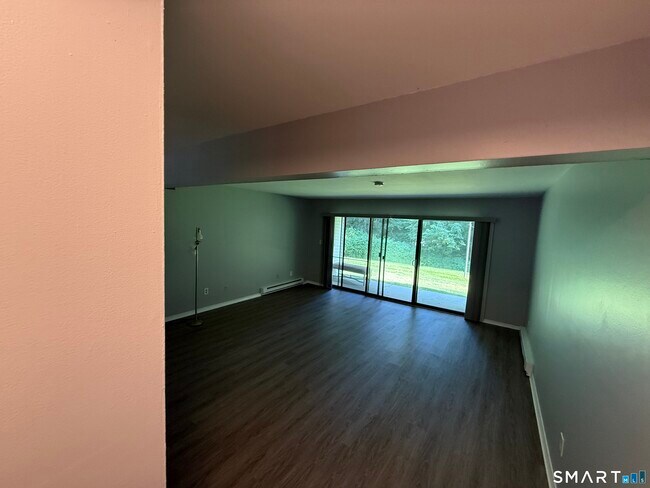 Building Photo - 113 Candlewood Dr
