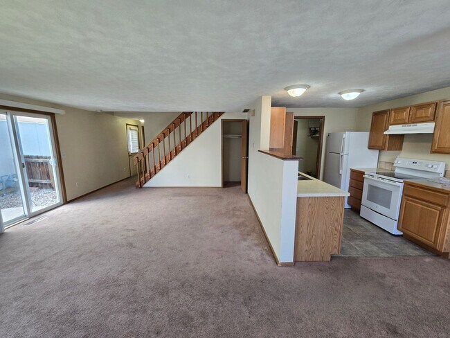 Building Photo - Three bedroom home in Franklin Square