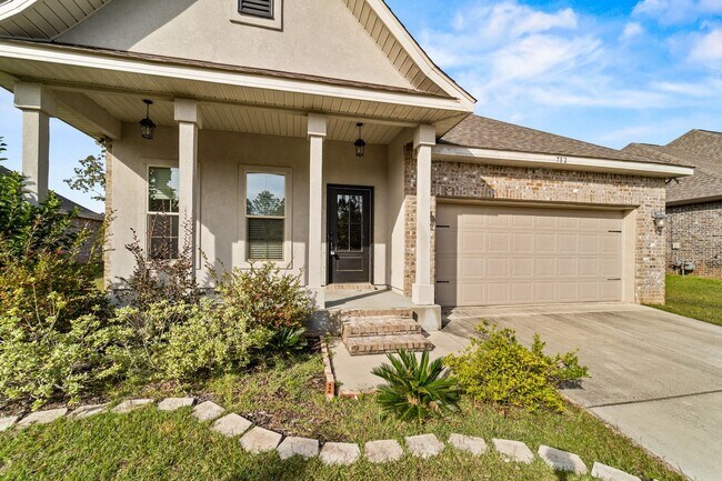 Building Photo - 782 Serpentine Dr