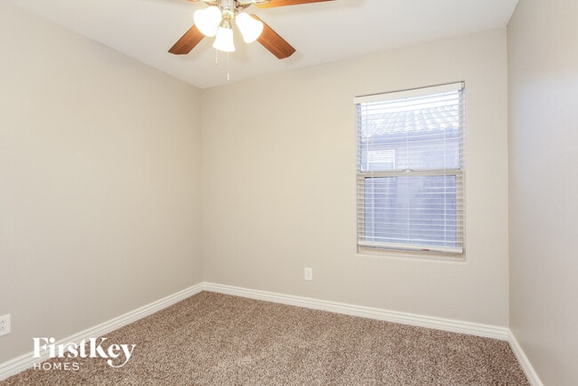 Building Photo - 18501 W Southgate Ave