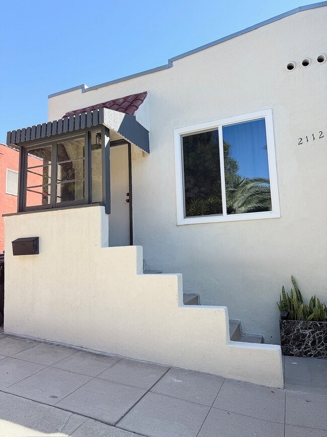 Building Photo - 2110 Glendale Blvd