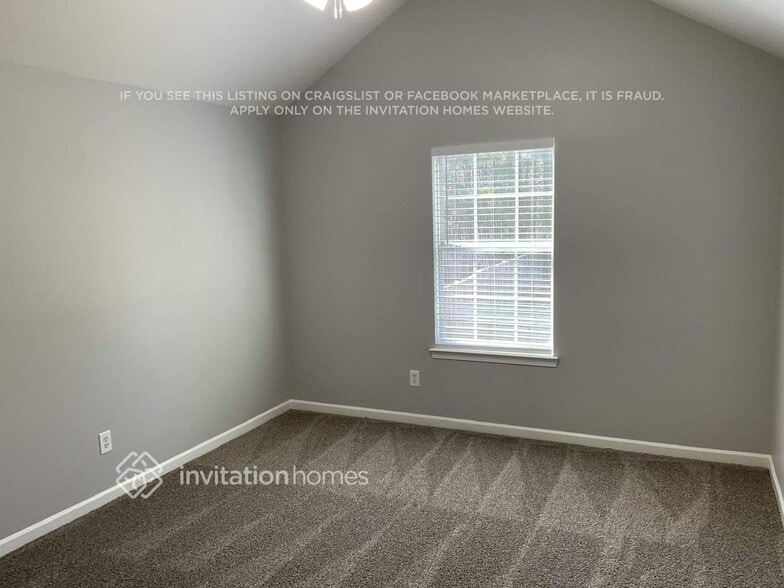 Building Photo - 4392 Sublime Trail