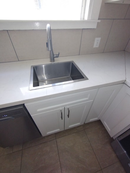 Building Photo - 2345 Fulton St