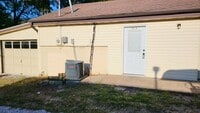 Building Photo - 125 E Neosho St
