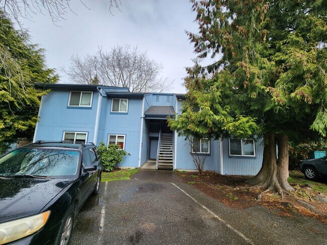 Building Photo - 2148 SW Holden St