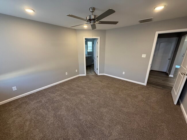 Building Photo - 177 Landry Ln