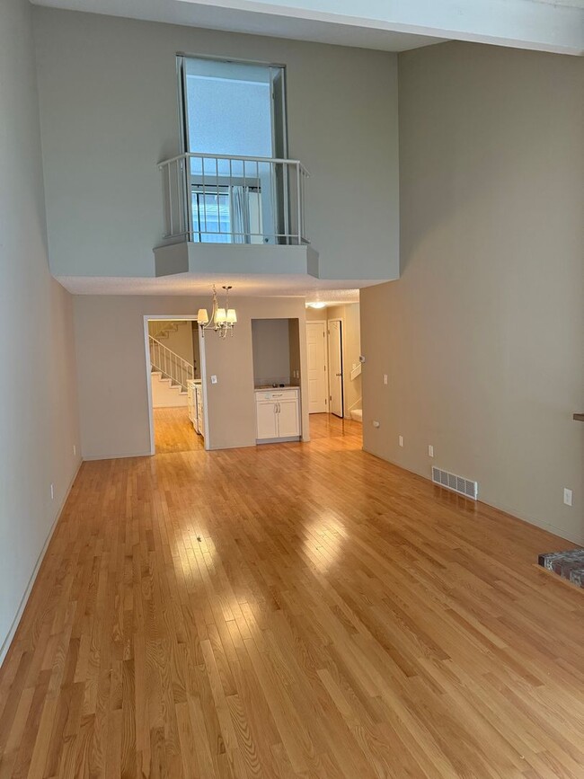 Building Photo - 3BED/3BATH Townhome in Wood Creek Communit...