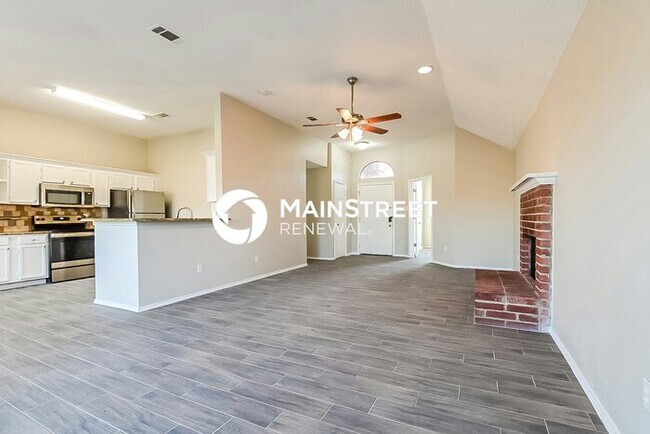 Building Photo - 4 Bedroom Pet-Friendly Home in Glenn Heights, TX with Main Street Renewal