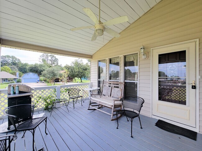Building Photo - Extremely well maintained home. The second...