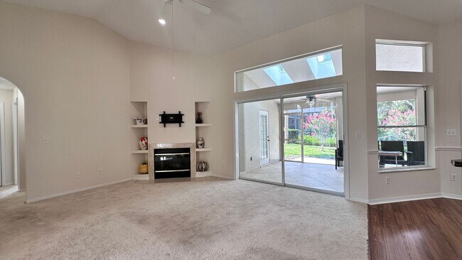 Building Photo - 7468 Aprelle Dr