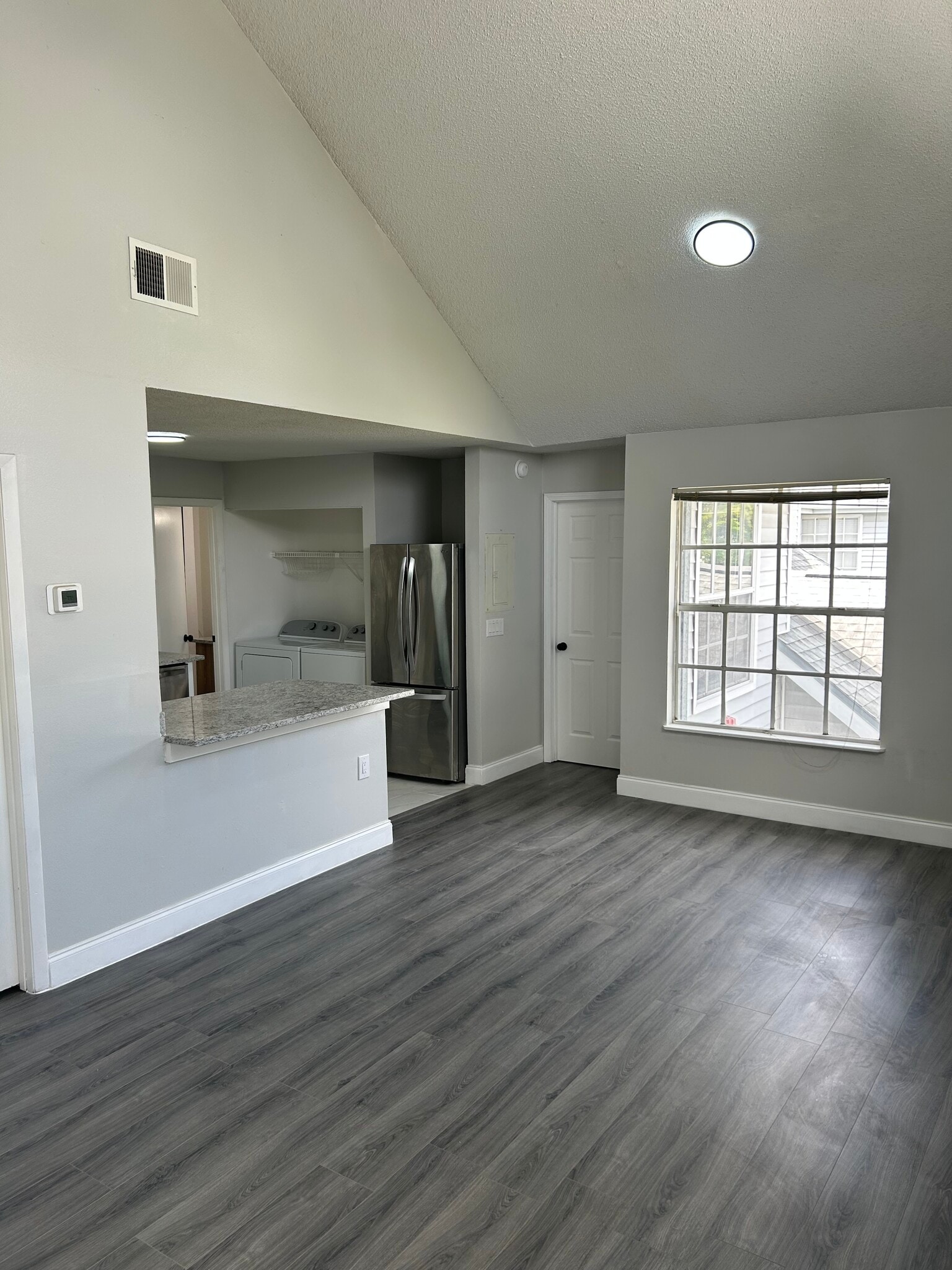 Building Photo - 12219 Armenia Gables Cir