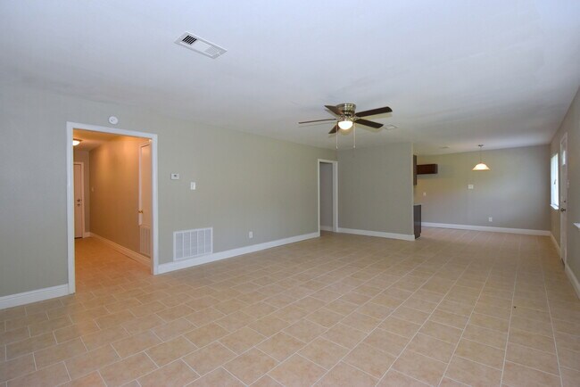 Building Photo - 3615 Willie Way