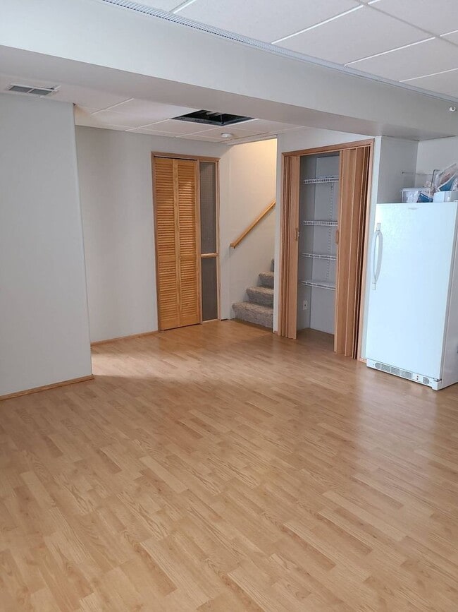 Building Photo - Spacious 4 bedroom 2.5 bedroom home in the Coeur d'Alene.