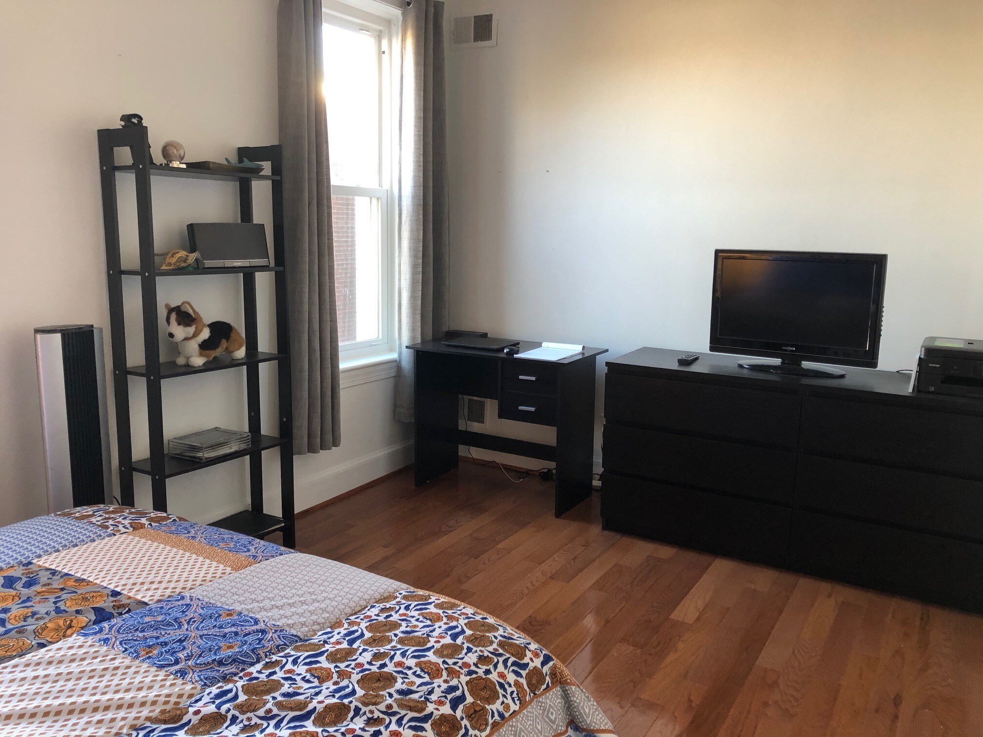 Building Photo - 703 13th St NE