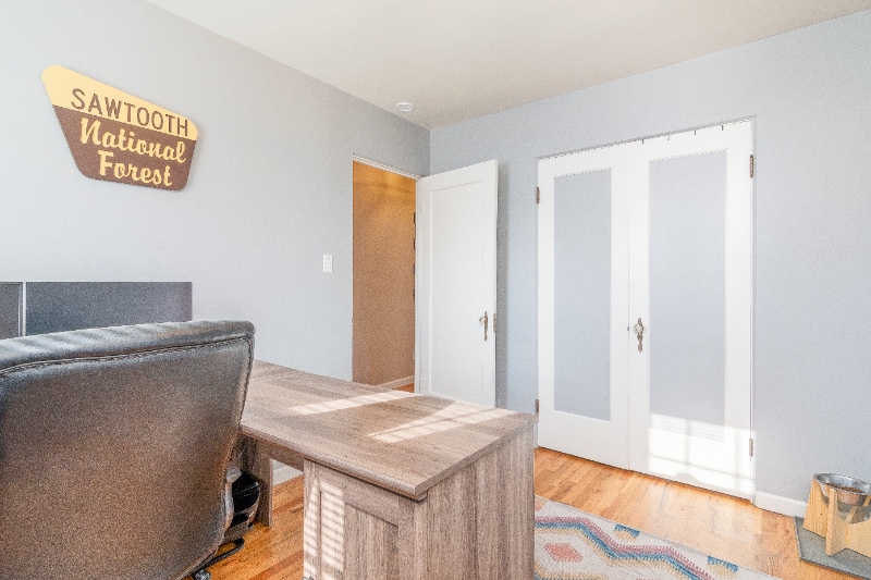 Building Photo - 2104 W State St